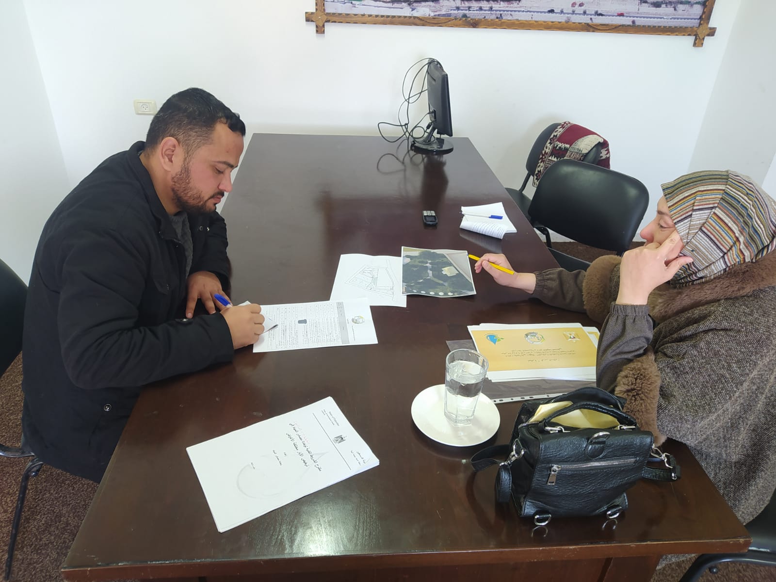 في اطار التعاون مع الهيئات المحلية  سلطة المياه وجودة البيئة تبحث سبل التعاون المشترك في مبادرة بيئية جديدة