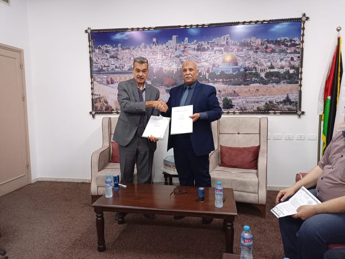 توقيع اتفاقية تعاون بين سلطة المياه وجودة البيئة وجمعية أصحاب الشاليهات